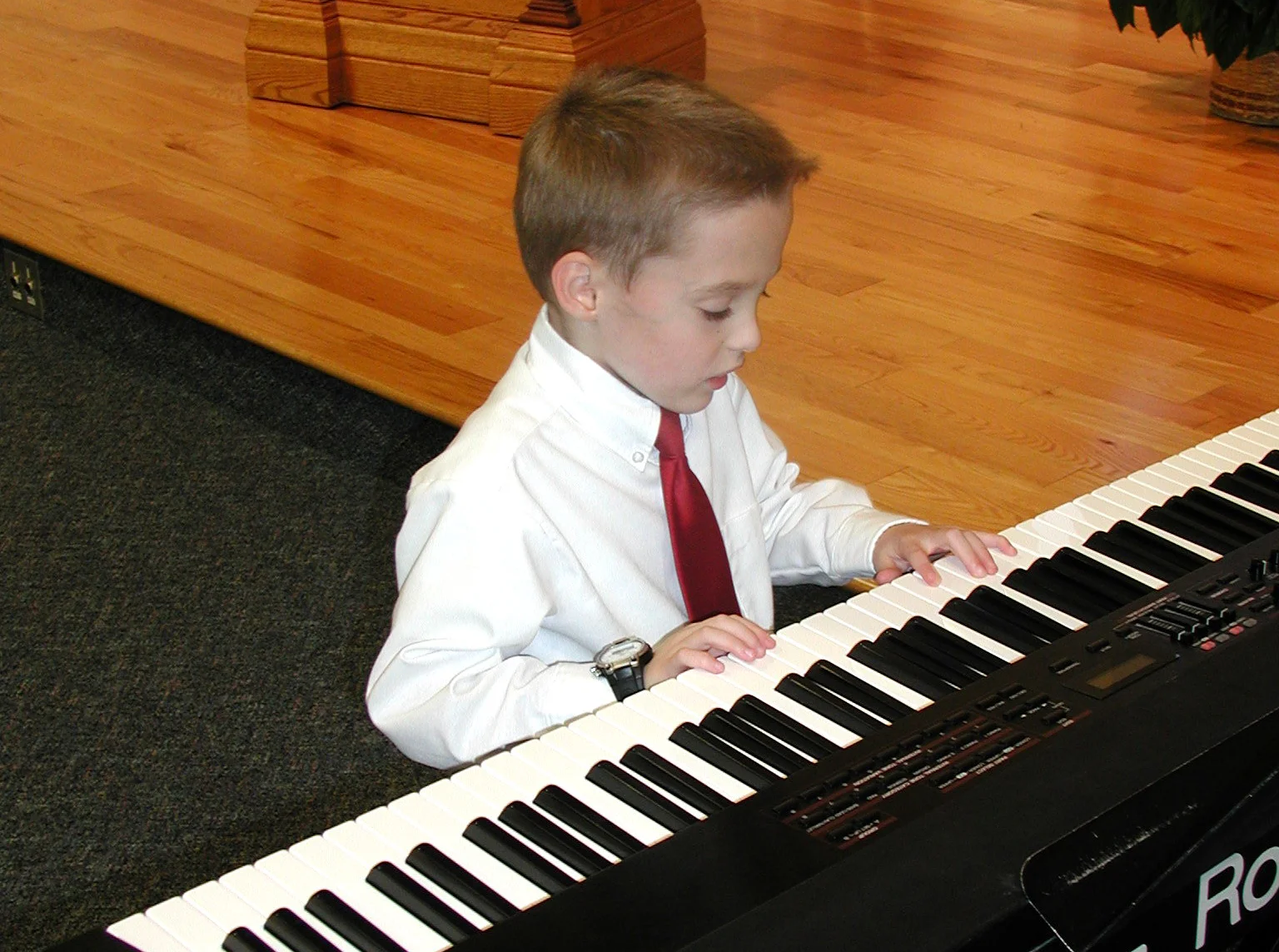 Stuart 2003 piano plays